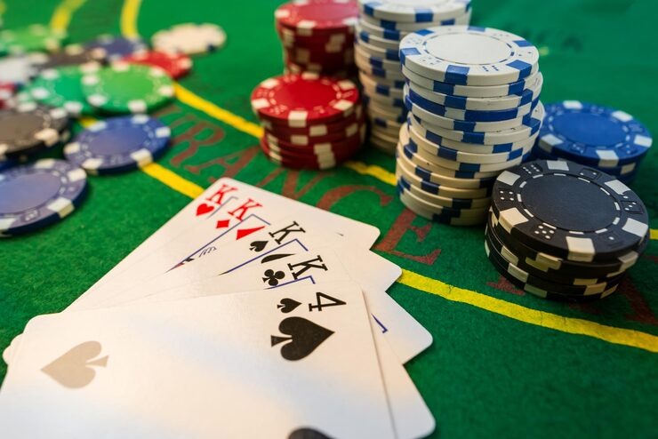 Free Bet Blackjack table at astonbet alternatif showing live dealer and card layout